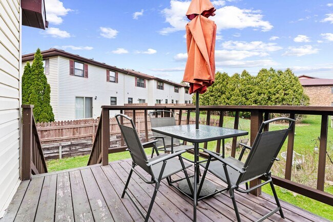 Building Photo - 1771 Alexandra Ct