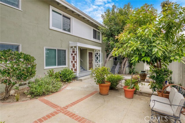 Building Photo - 16144 Sunset Blvd