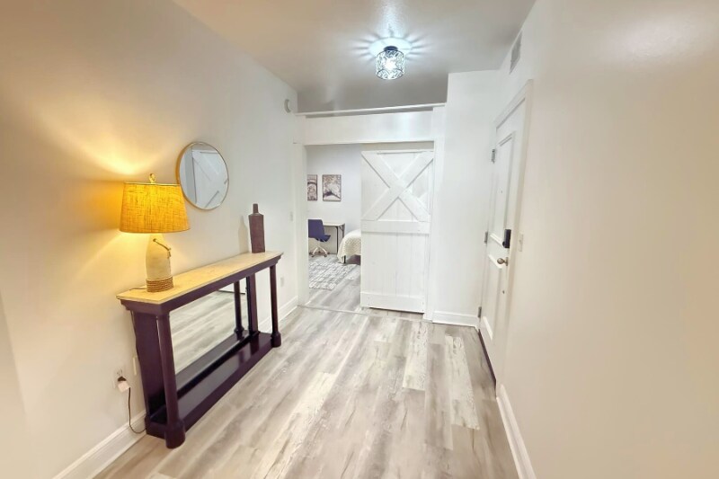 Building Photo - 628 Cleveland St