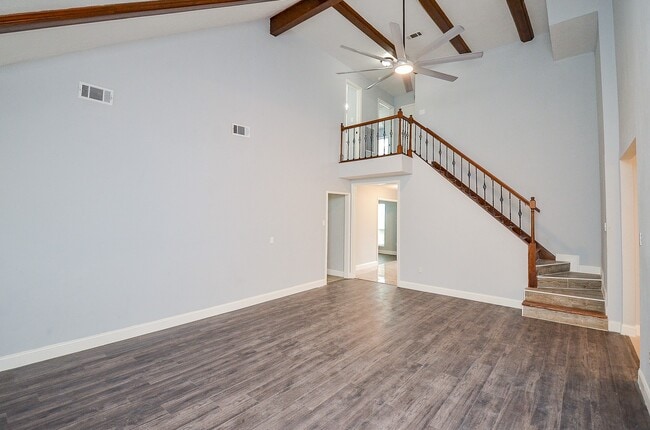 Building Photo - 1606 Crystal Hills Dr