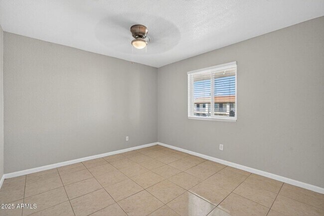 Building Photo - 21622 N 23rd Ave