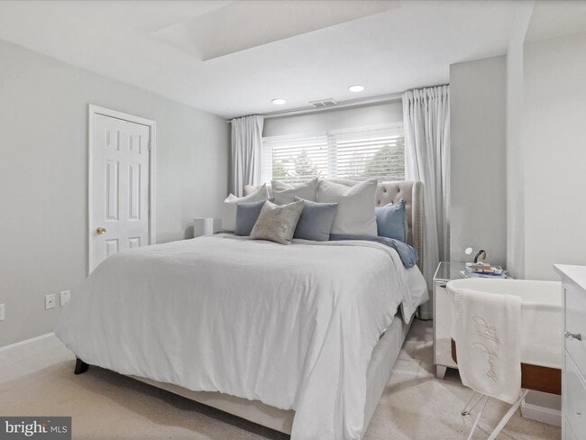 Building Photo - 8324 2nd Ave