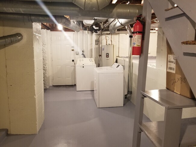 Building Photo - 8902 Beulah Church Rd