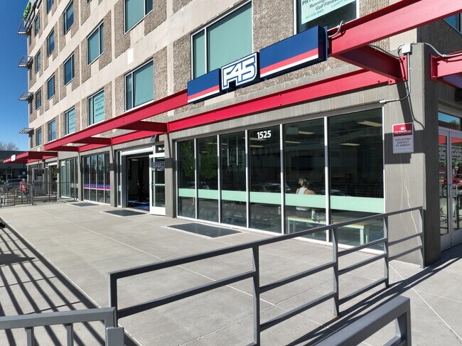 Building Photo - 4560 W 16th Ave