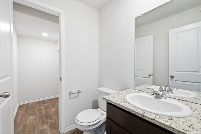 Building Photo - ***MOVE-IN SPECIAL: ONE WEEK FREE***Spacious Two-Story Home with Solar Panels, Luxury Features an...