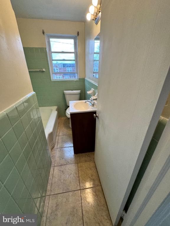 Building Photo - 7972 Forrest Ave