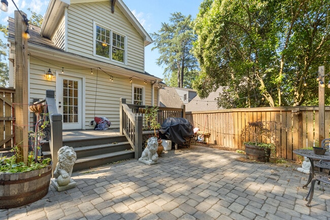 Building Photo - 2119 Wilmore Dr