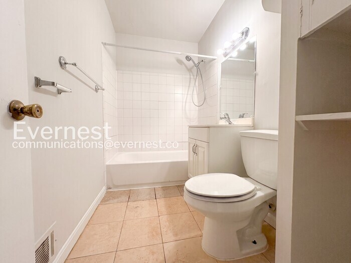 Building Photo - 14806 Bryan Ct