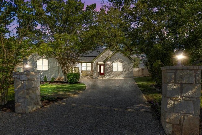 Building Photo - 8312 Jancy Dr