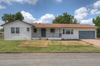 Building Photo - 2508 S Irvington Ave