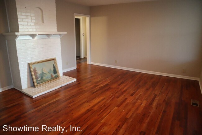 Building Photo - 3 br, 2 bath House - 895 B Street