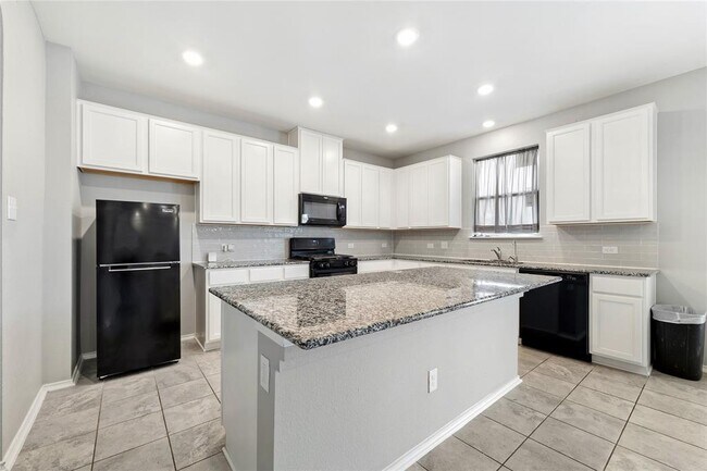 Building Photo - 117 Kyndals Meadow Cove