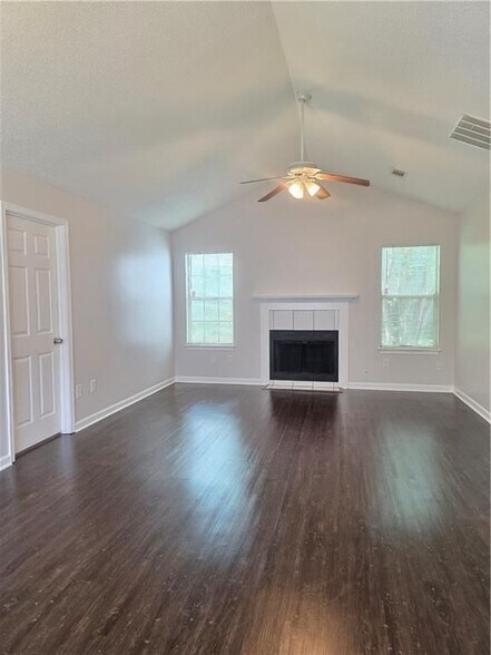 Building Photo - 1504 Cain Ct