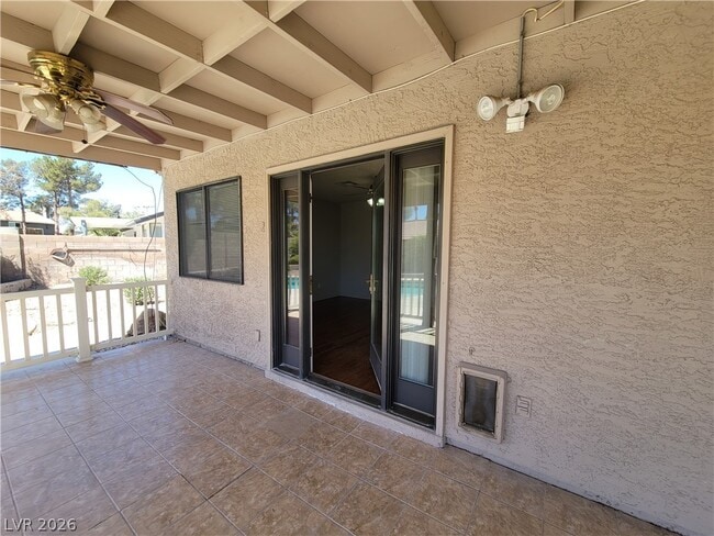 Building Photo - 3319 Palmdesert Way