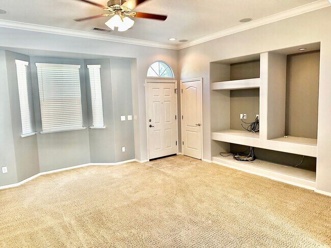 Building Photo - 4048 W Apple Tree Ln