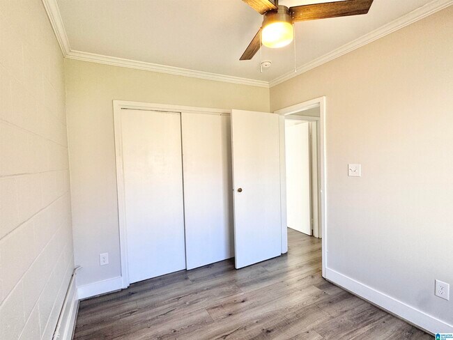 Building Photo - 1640 57th St