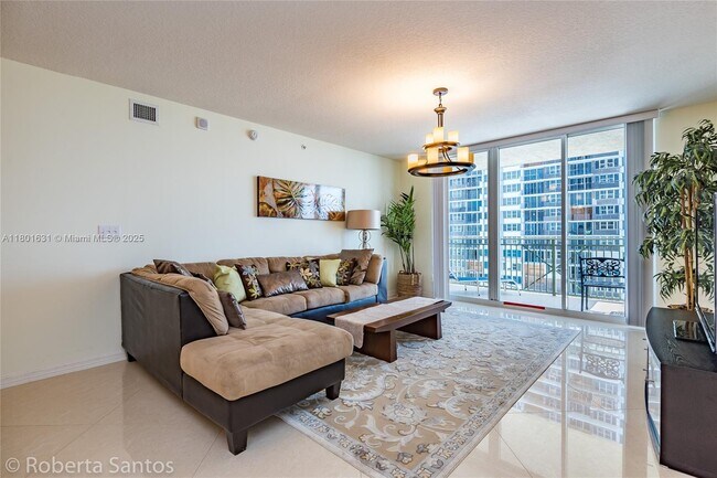 Building Photo - 2080 S Ocean Dr