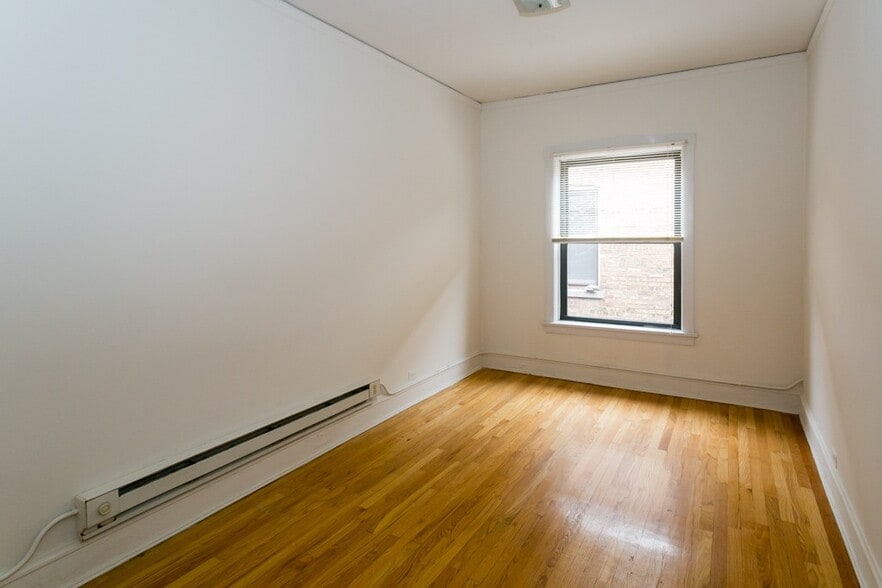 Building Photo - 805 Dempster St