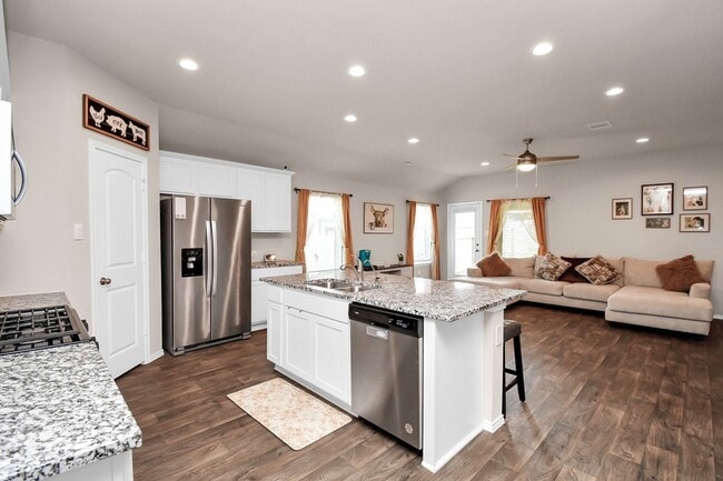 Building Photo - 3610 Crimson Embers Lane