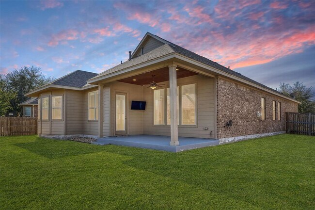 Building Photo - 112 Lockhart Lp