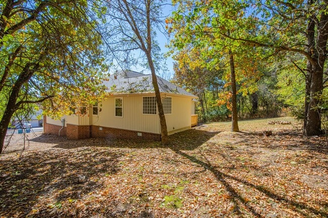 Building Photo - ***41 May Lane***