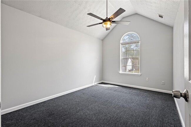 Building Photo - 1297 Quail Hunt Dr
