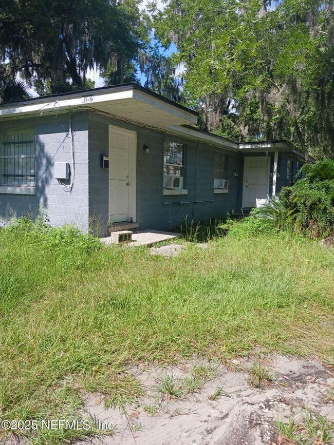 Primary Photo - 3732 Whitehall St