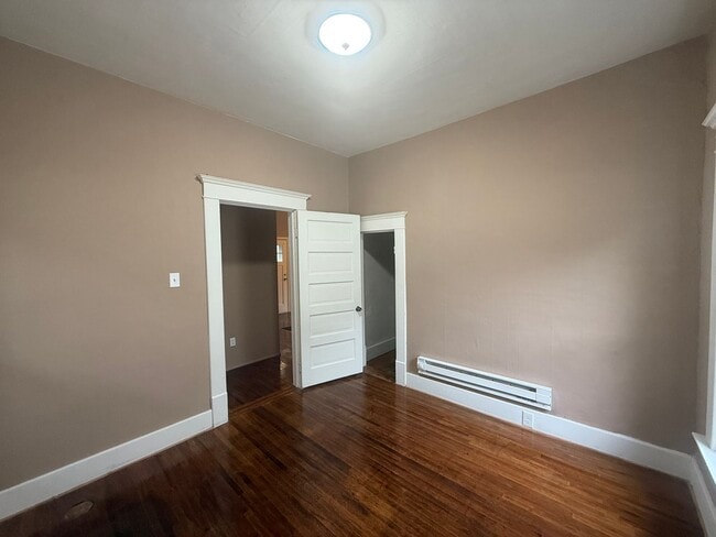 Building Photo - Two Bedroom, one bathroom house, Located i...