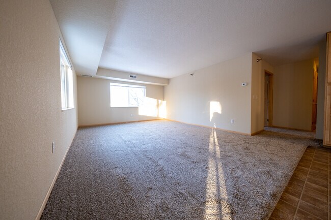 Building Photo - 16520 Tranquility Ct
