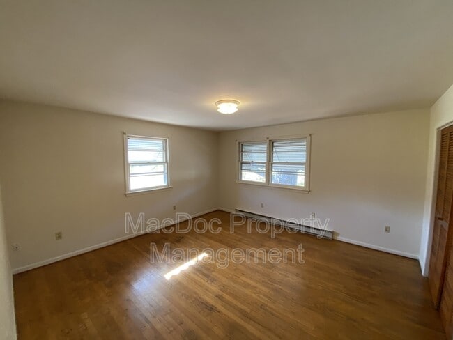 Building Photo - 5467 Potomac Dr