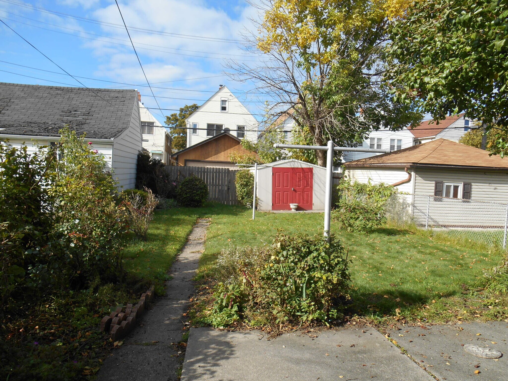 Building Photo - 9345 Charest St