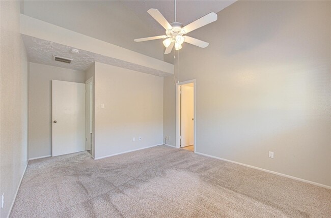 Building Photo - 24119 Silversmith Ln