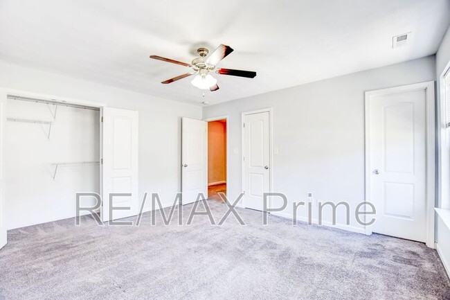 Building Photo - 4164 Reid St