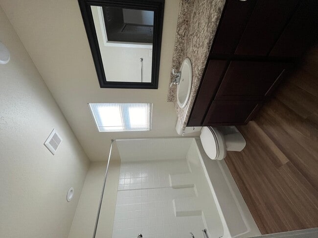 Building Photo - 357 Cliffs Pkwy