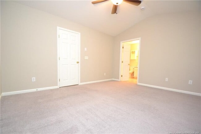 Building Photo - 600 Walnut Woods Dr