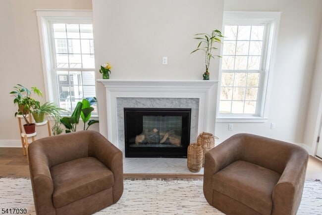 Building Photo - 37 Hillandale Dr