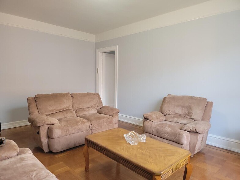Building Photo - 37-36 86th Street