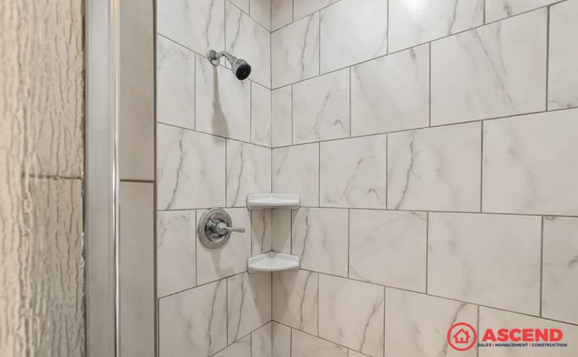 Building Photo - 400 E Belle Terrace