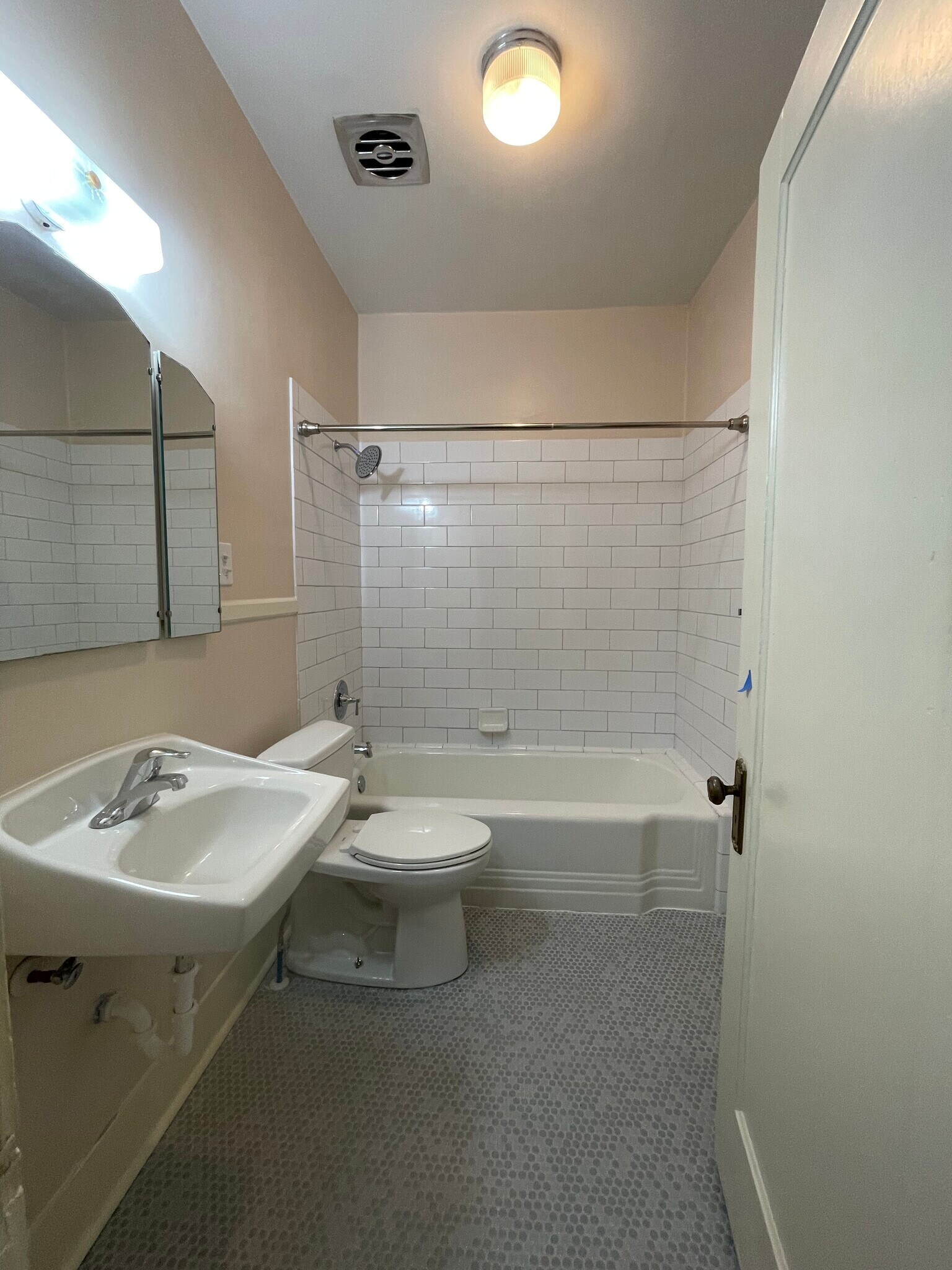 Building Photo - 264 E 4800 S