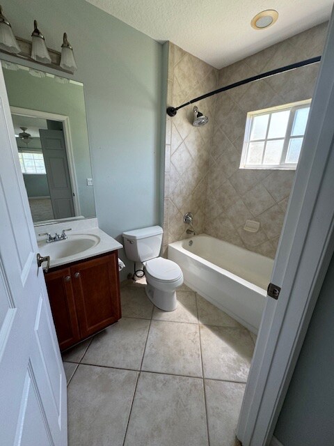 Building Photo - 524 7th Square SW