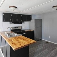 Building Photo - 5722 Blissfield Ct