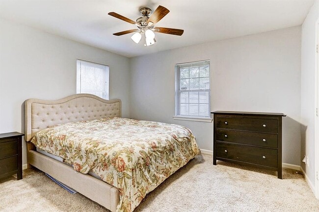 Building Photo - 9607 Bundy Ln