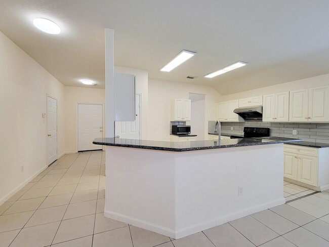 Building Photo - 3010 Stonecross Ln