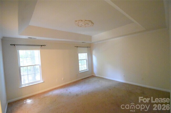 Building Photo - 3704 Wind Ridge Pl