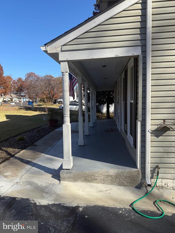 Building Photo - 10021 Windridge Dr