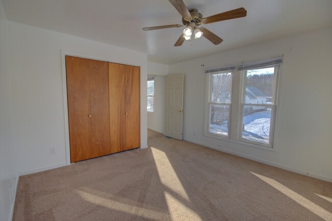 Building Photo - KLEROC