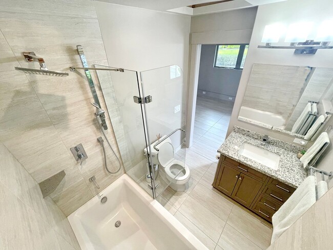 Building Photo - Experience Island Living in a Renovated 2-...
