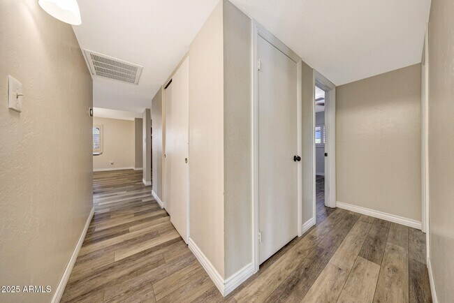 Building Photo - 3526 N 85th St