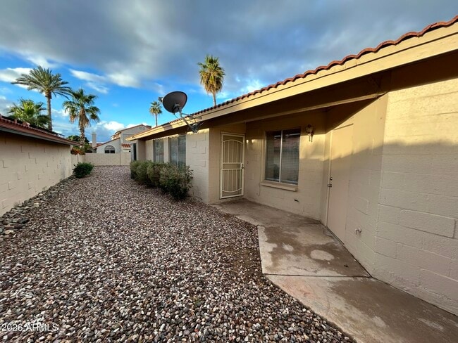 Building Photo - 4645 E Piedmont Rd