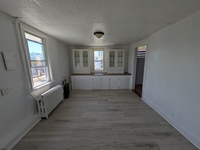 Building Photo - 420 N Massachusetts Ave